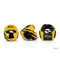 FAIRTEX - Diagonal Vision Sparring Headguard/Lace Up (HG16M2) - Extra Large